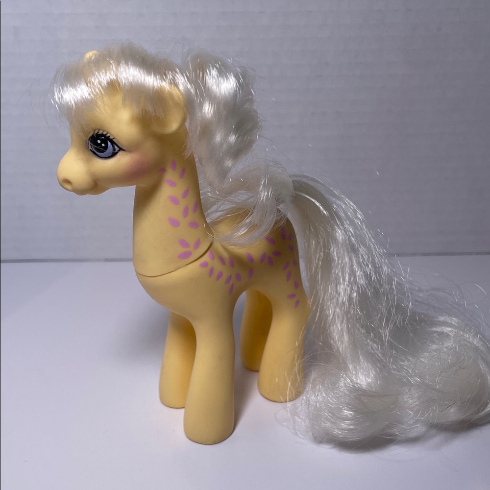 Vintage Hasbro My Little Pony Giraffe